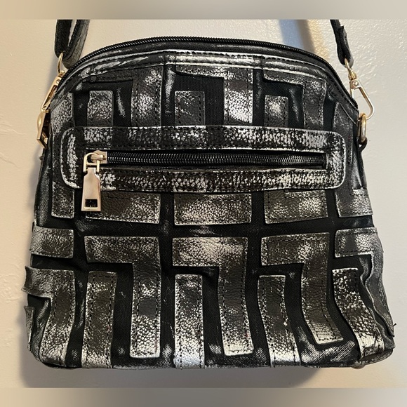 CHAOS By Elsie Patchwork Colorblocking Genuine Leather Handbag - Picture 8 of 17